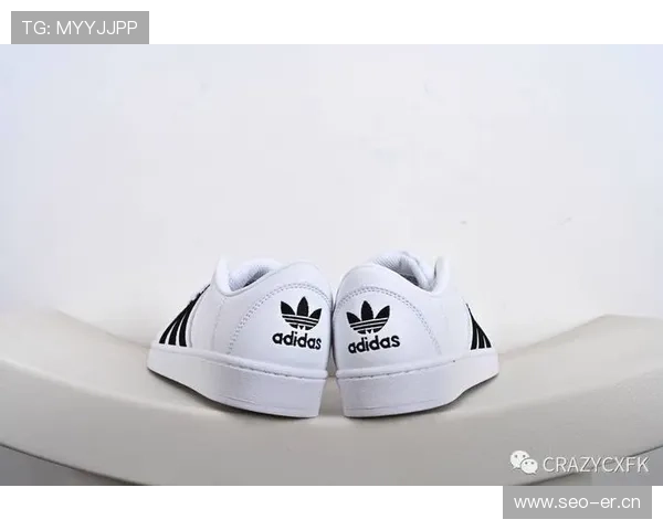 阿迪达斯创新科技球鞋引领运动潮流打造舒适与性能并存的完美体验 - 副本 - 副本 (3) 阿迪达斯创新科技球鞋引领运动潮流打造舒适与性能并存的完美体验 - 副本 - 副本 (3)